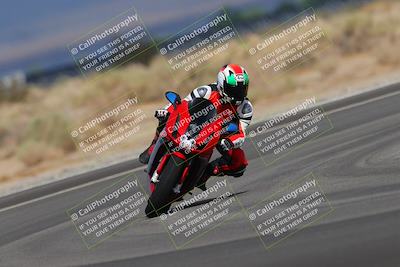 media/Sep-11-2022-SoCal Trackdays (Sun) [[81b7e951af]]/Turn 16 (945am)/